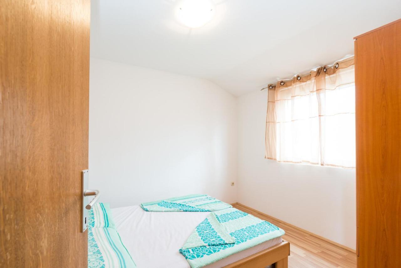 Apartments Mahnet Vir Kamer foto